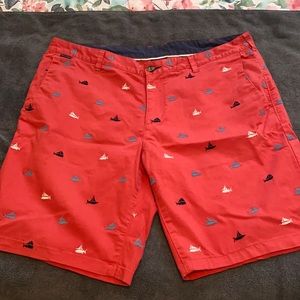 Like New Columbia PFG shorts. Size 38